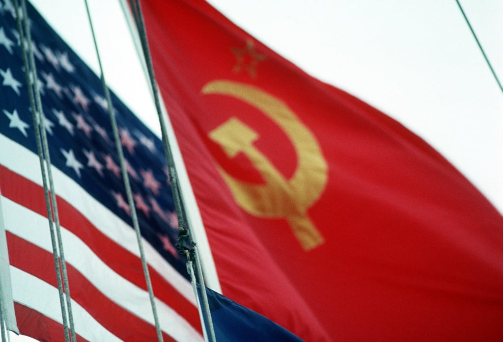 The Rise of Soft Power and the Transition to Smart Power: Paradigm Shift in Post-Cold War International&nbsp;Politics